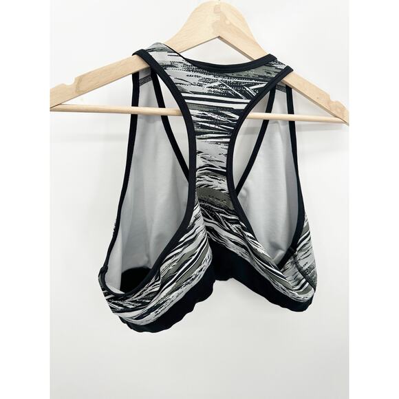 Zumba Womens XXL Sports Bra Black Racerback Workout Training Deep V Low Impact - Picture 2 of 8